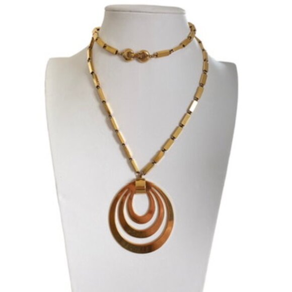 Monet 'Tournee' Pendant Necklace1966 Multi Circle Necklace BOOK PIECE